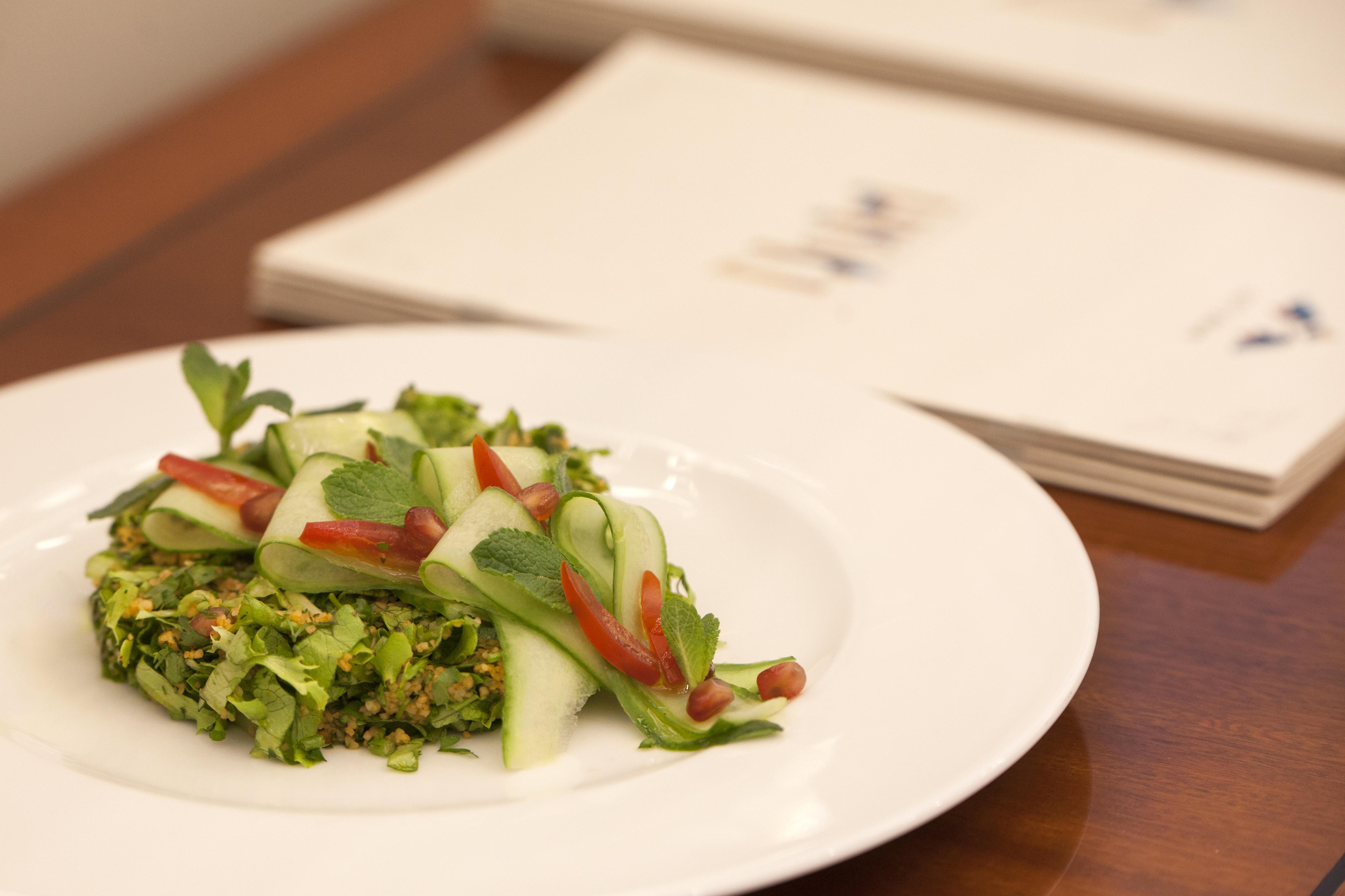 Grand Hotel Yerevan - Small Luxury Hotels Of The World Eksteriør bilde Tabouleh
