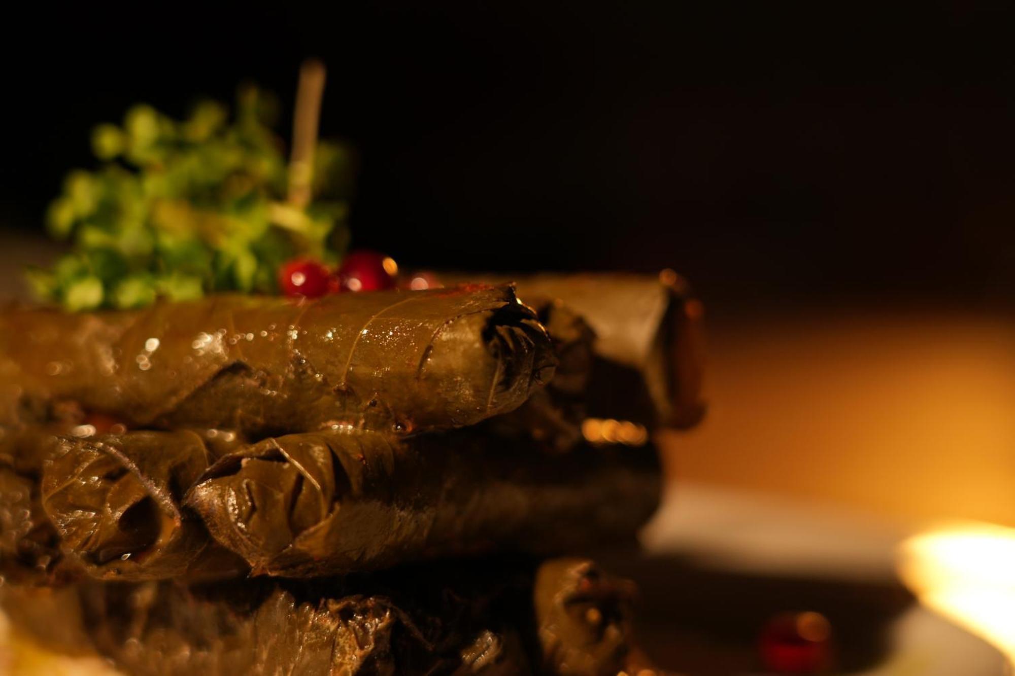 Grand Hotel Yerevan - Small Luxury Hotels Of The World Eksteriør bilde Dolma
