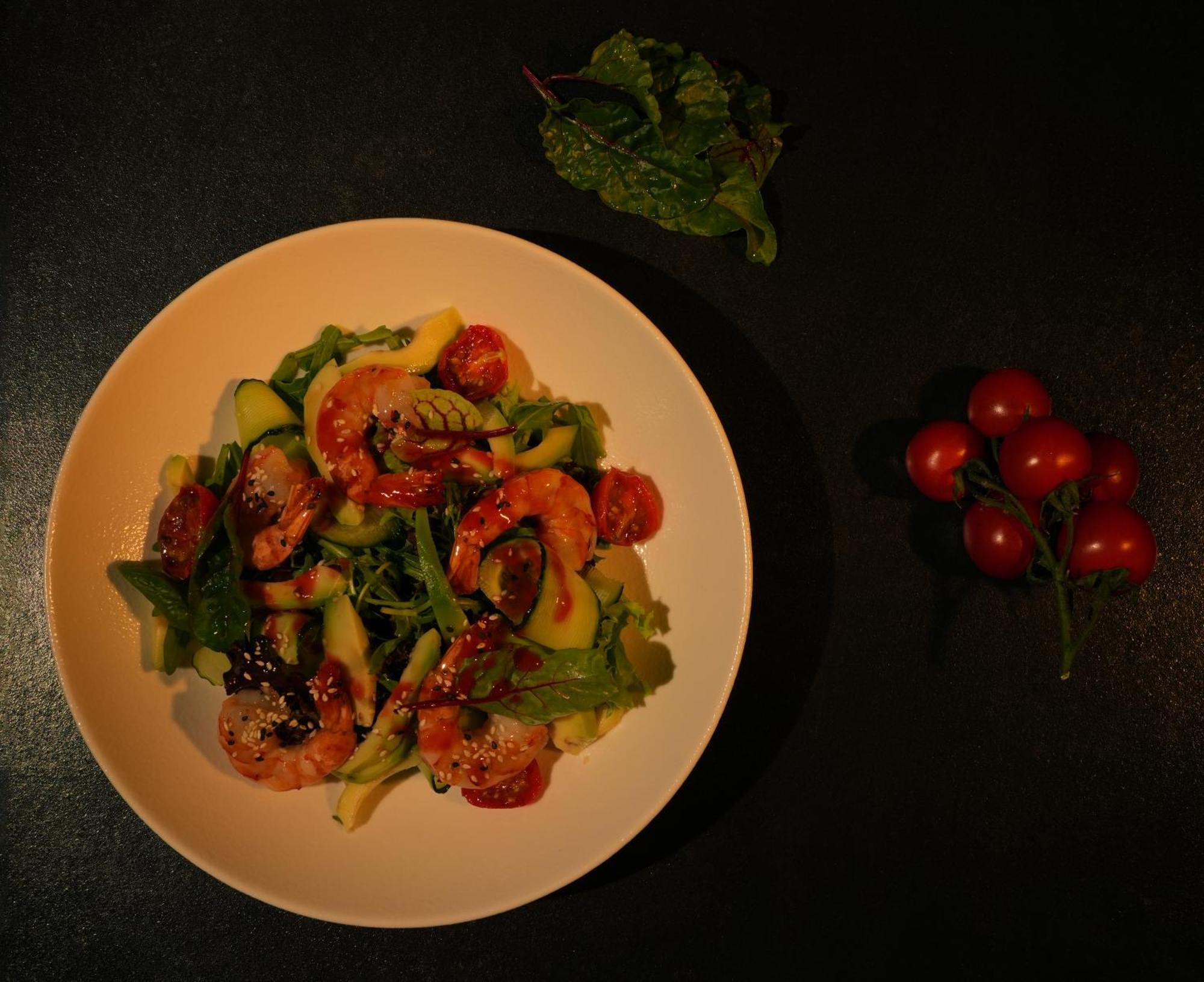 Grand Hotel Yerevan - Small Luxury Hotels Of The World Eksteriør bilde Shrimp salad