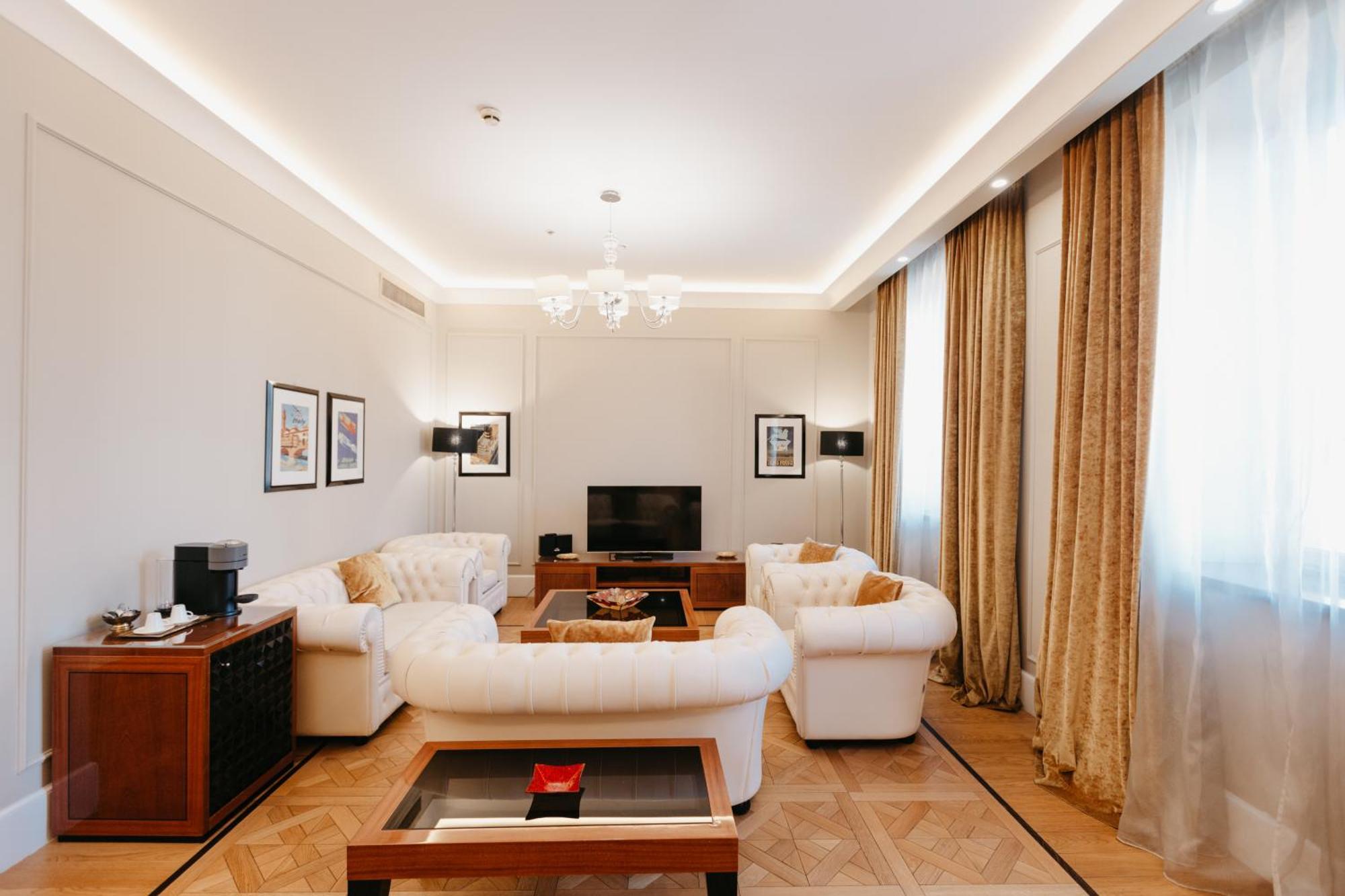 Grand Hotel Yerevan - Small Luxury Hotels Of The World Eksteriør bilde