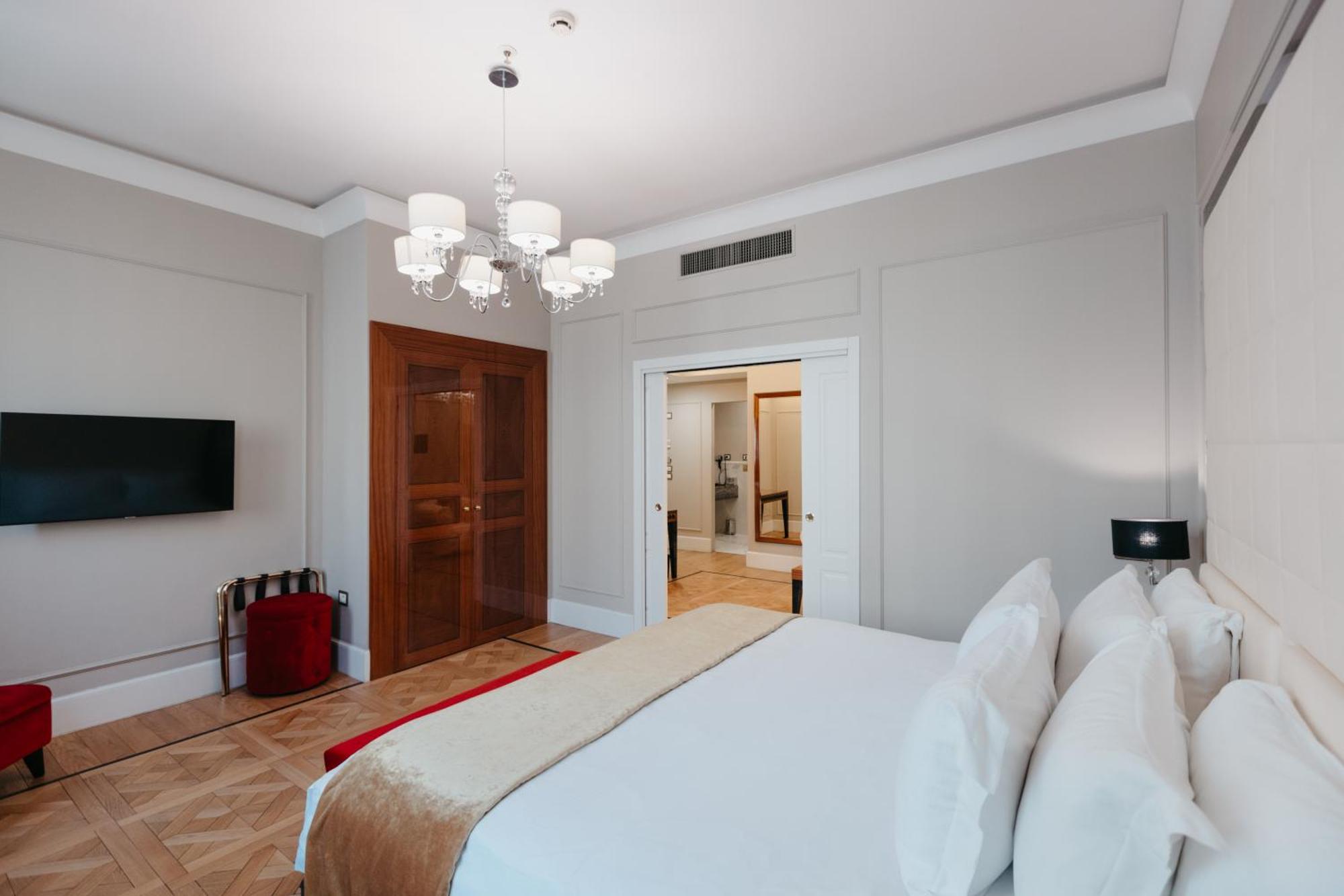 Grand Hotel Yerevan - Small Luxury Hotels Of The World Eksteriør bilde