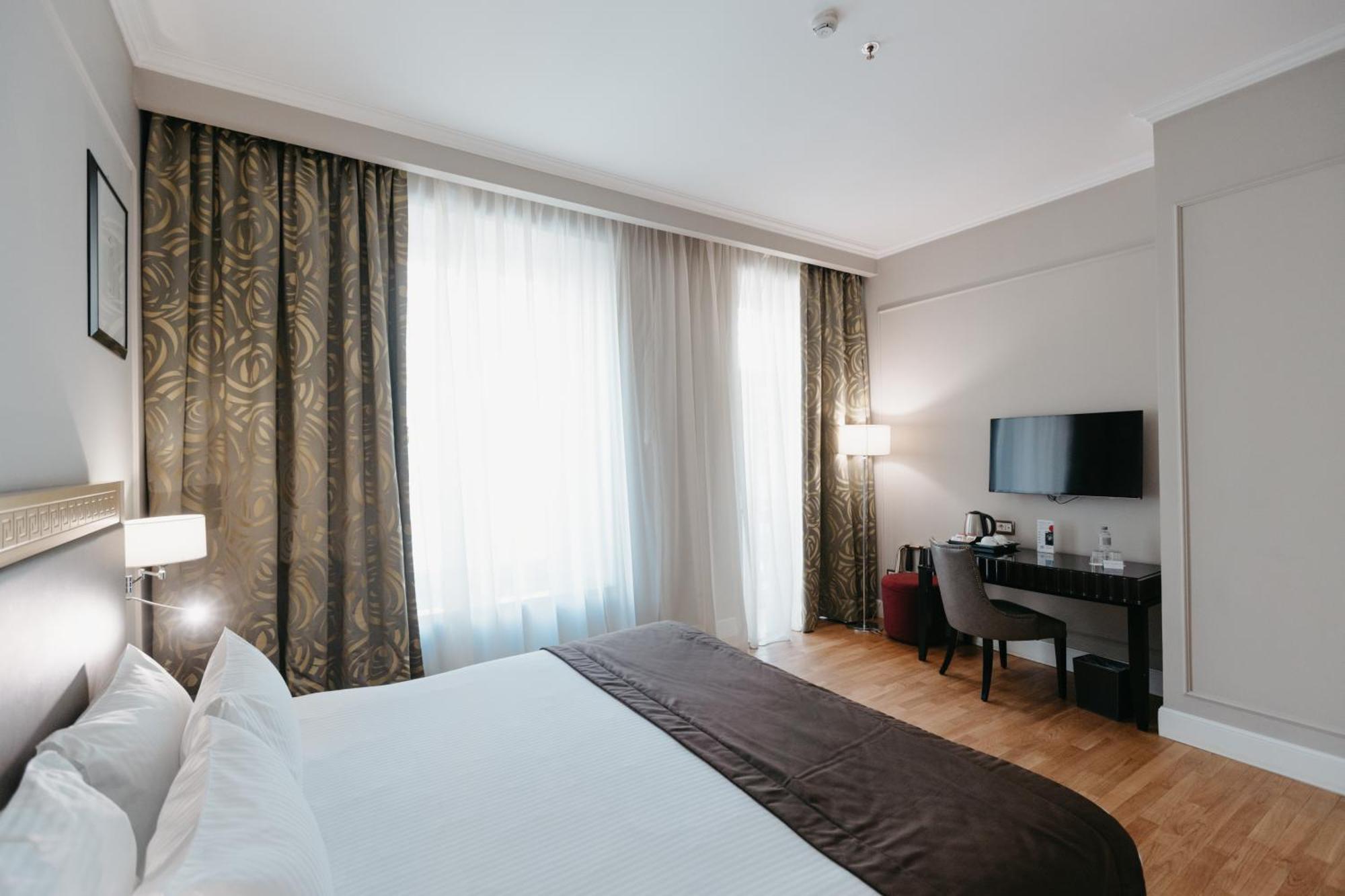 Grand Hotel Yerevan - Small Luxury Hotels Of The World Eksteriør bilde